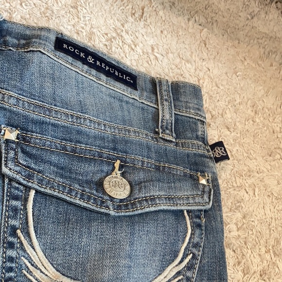 Rock & Republic Size 4  Capri jeans - Picture 10 of 11